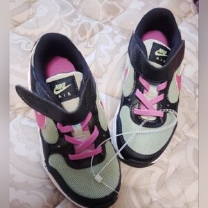 Nike Air Kids Shoes - Black and Pink